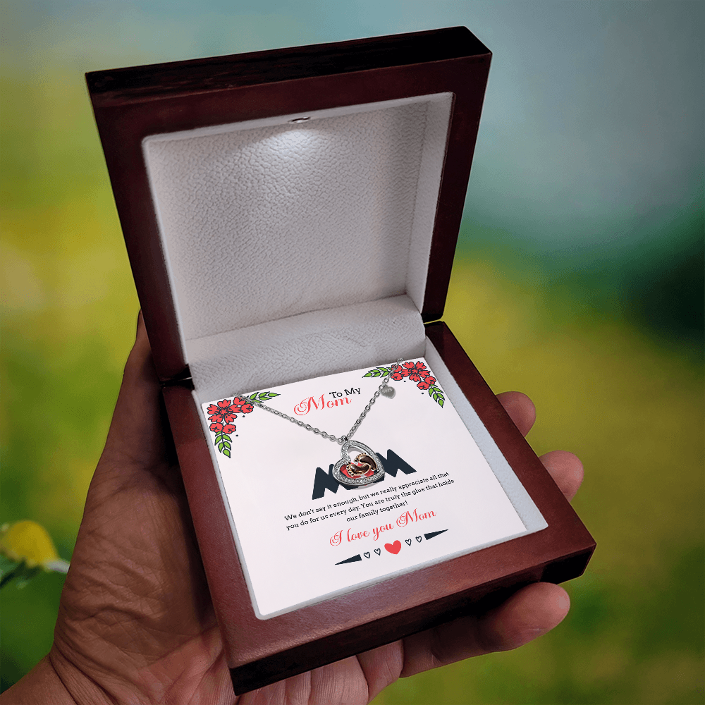 Heart & Baby Feet Necklace with Message Card – Meaningful Gift for Mom from Son or Daughter