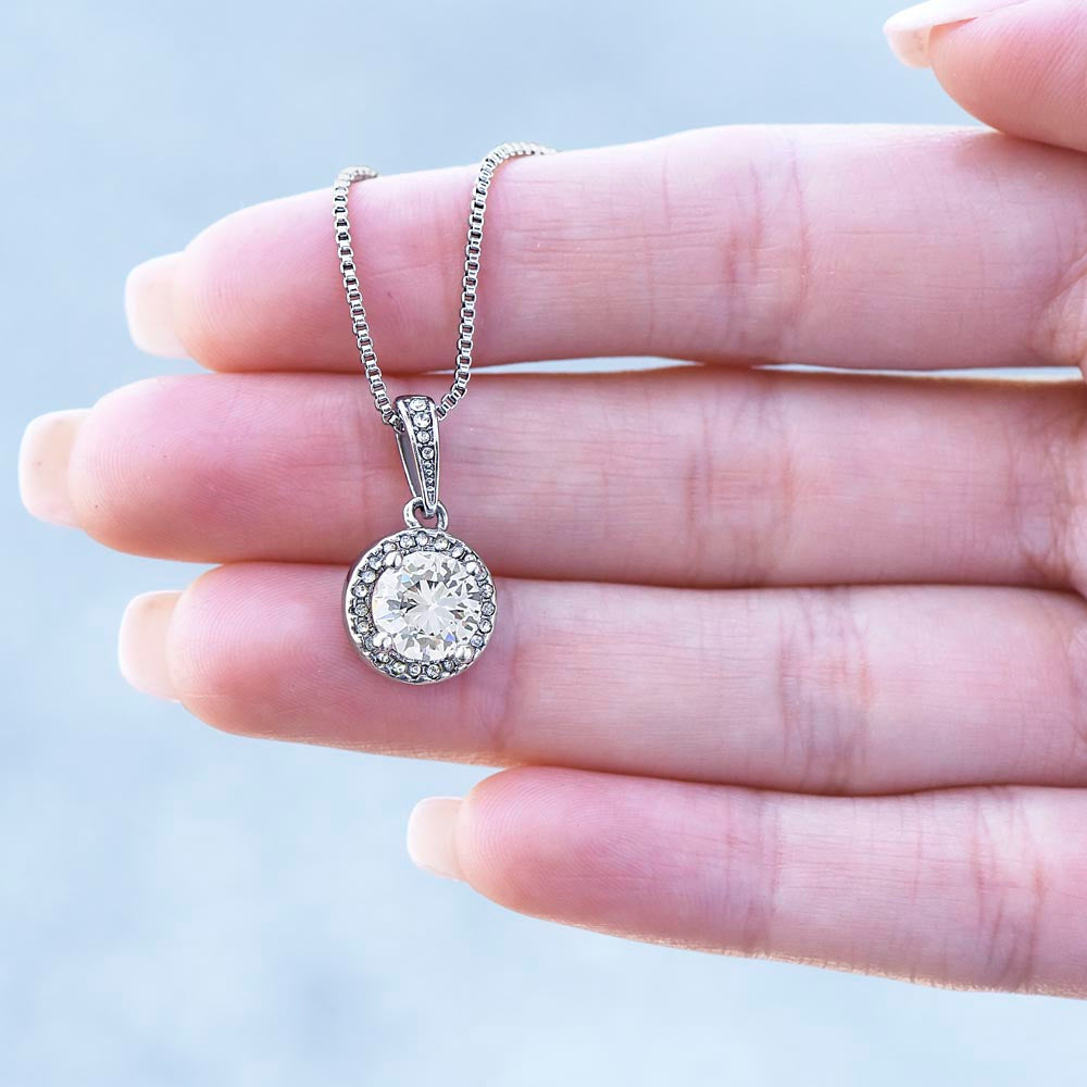 Elegant Cushion-Cut Cubic Zirconia Pendant Necklace – 14k White Gold Finish