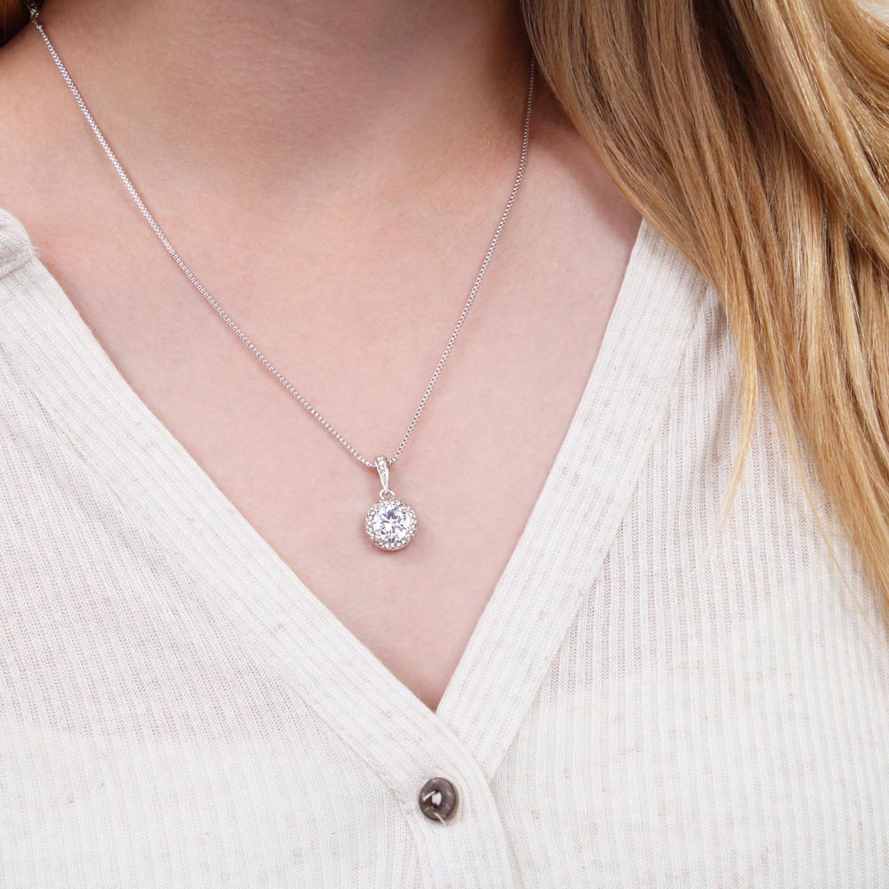 Elegant Cushion-Cut Cubic Zirconia Pendant Necklace – 14k White Gold Finish